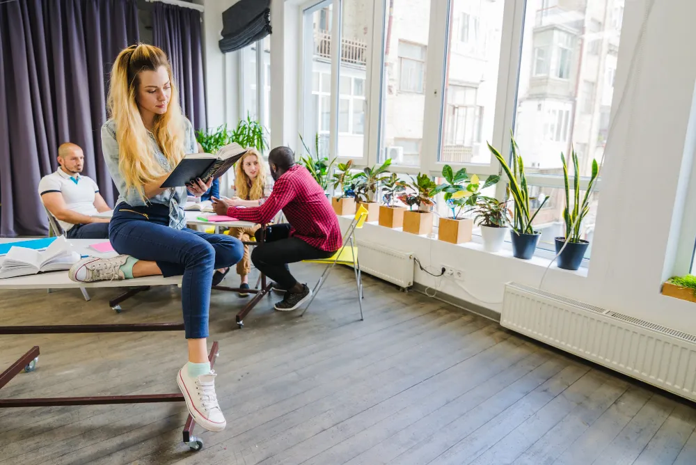 Aktiv und entspannt: Workshops für Stressbewältigung im Büro und Fitness