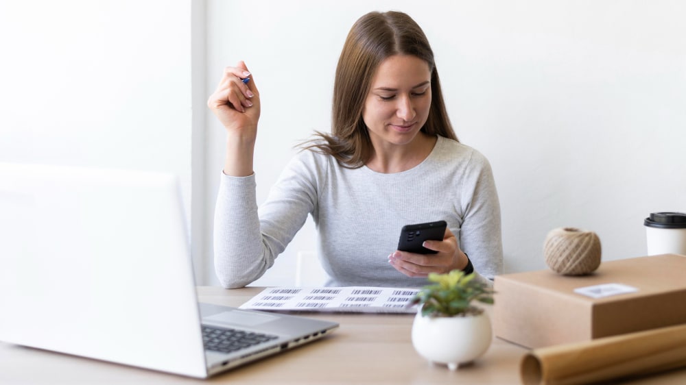 Die 12 effektivsten Tipps zum Sparen im Büro – so sparen Sie sofort Geld