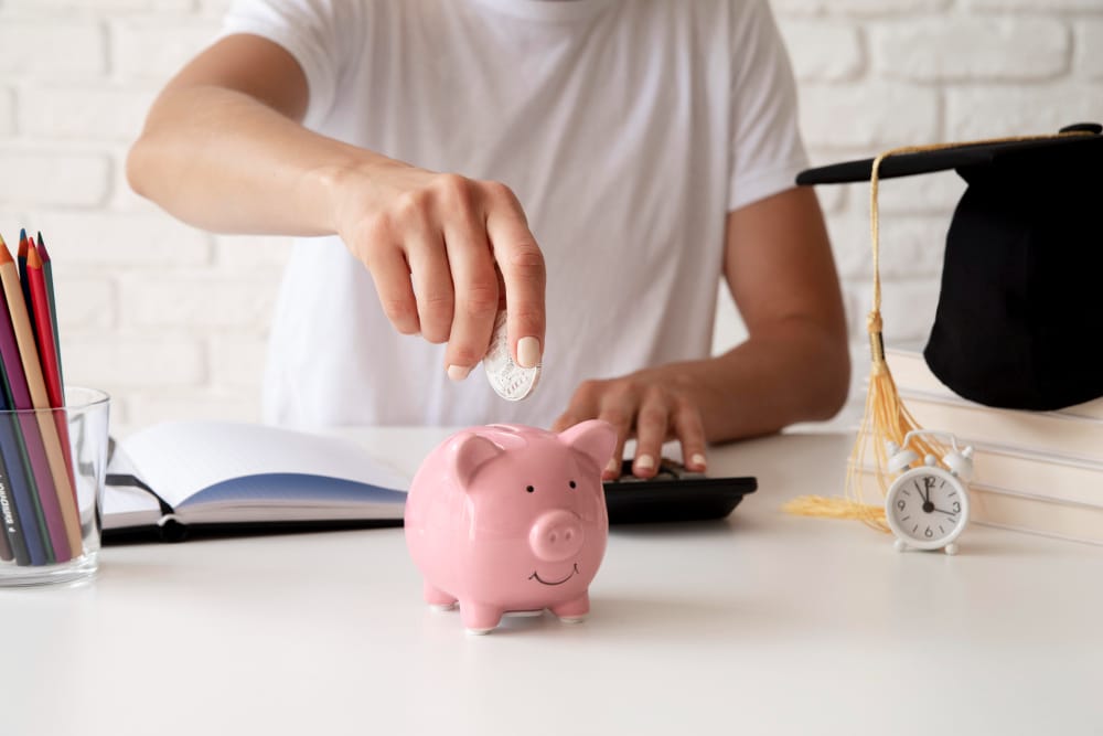 Die 12 besten Tipps zum Sparen im Büro